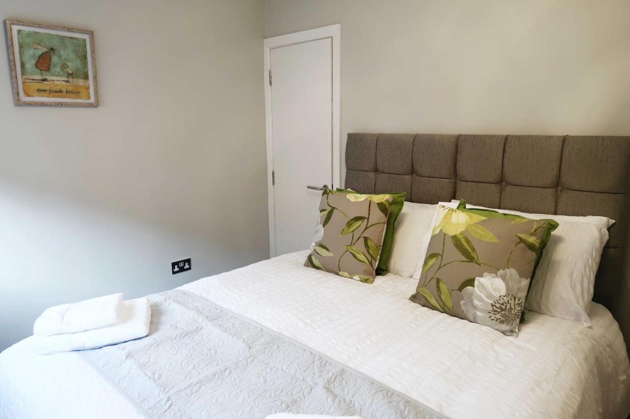 3 The Mews Montpellier Villa Cheltenham Kültér fotó