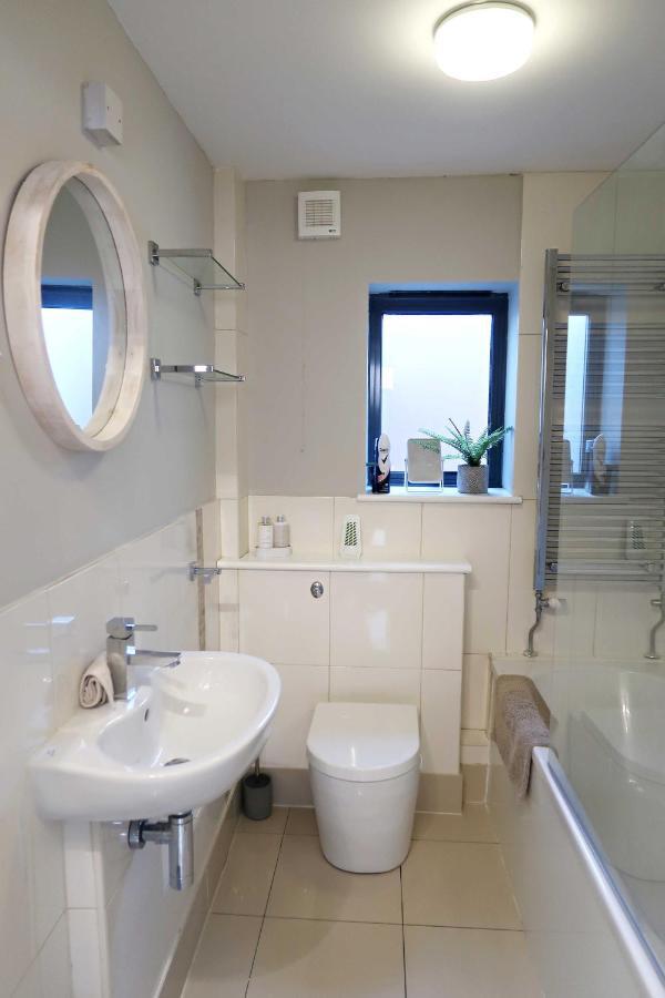 3 The Mews Montpellier Villa Cheltenham Kültér fotó